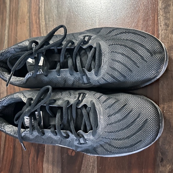 Nike Running Shoes - Picture 3 of 6